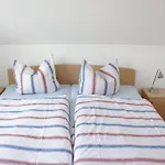 Residenz Am 4-64 아파트 *
